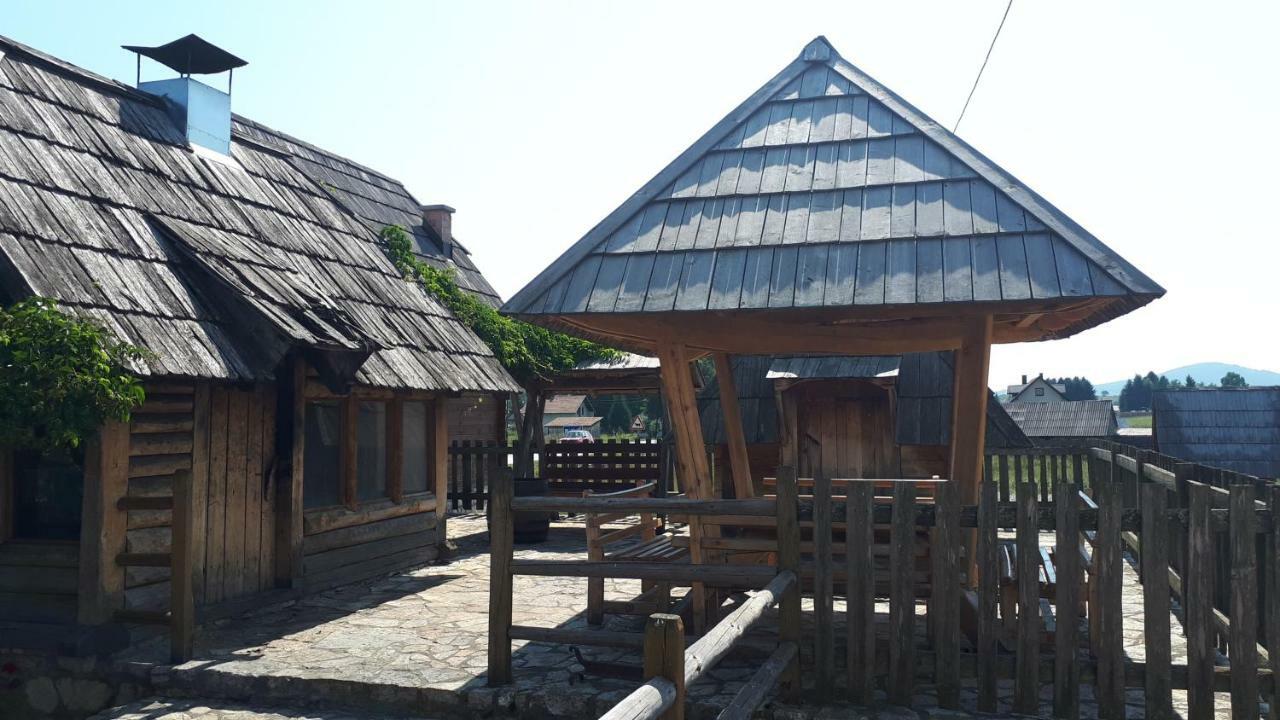 Konoba Ognjiste Bed and Breakfast Sokolac  Exteriör bild