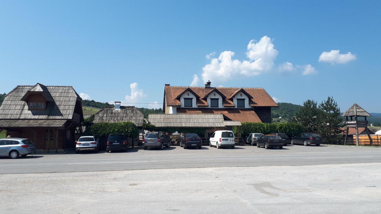 Konoba Ognjiste Bed and Breakfast Sokolac  Exteriör bild